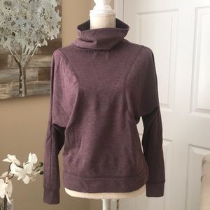 NWOT Cute AVIA sweatshirt